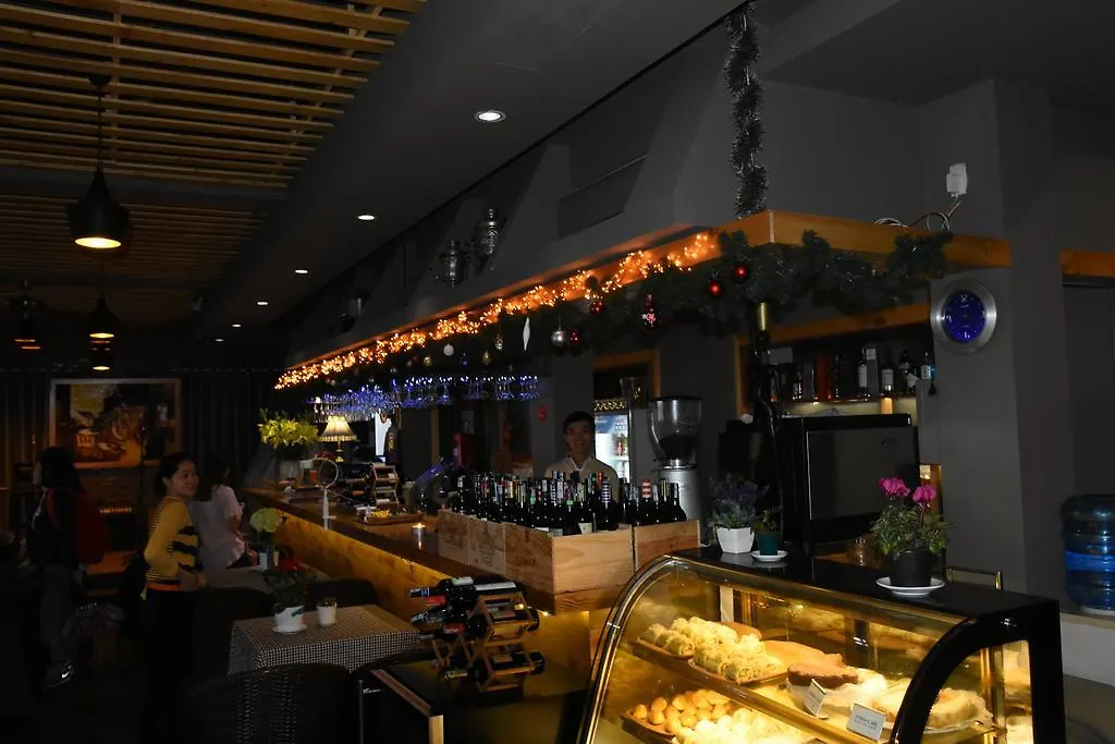 Jazz Hotel Da Nang