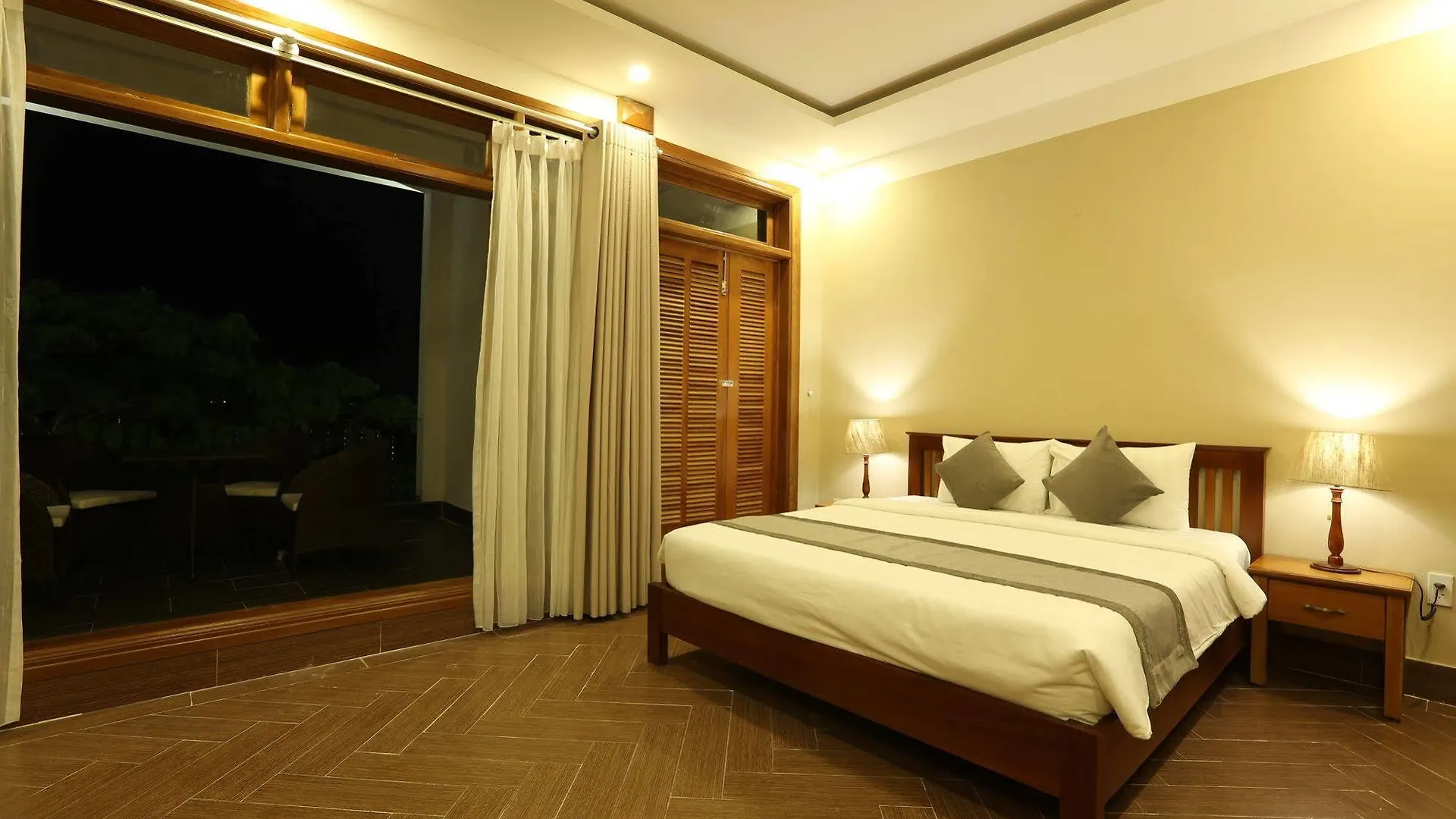 Jazz Hotel Da Nang